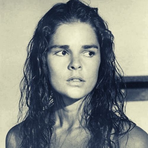 Ali MacGraw Measurements, Bio, Age, Weight, and Height