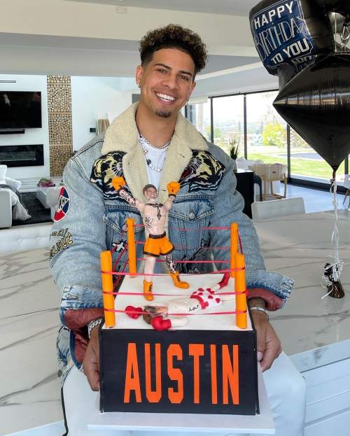 Austin McBroom Measurements, Bio, Age, Weight, and Height