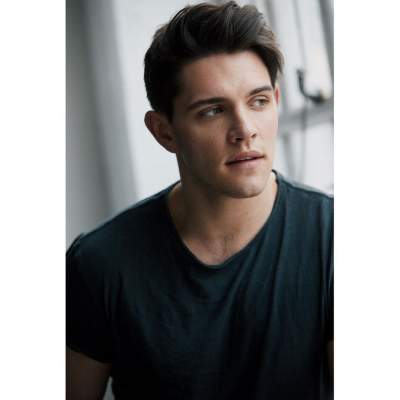 Casey Cott Measurements, Bio, Age, Weight, and Height