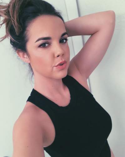 Dillion Harper Measurements, Bio, Age, Weight, and Height