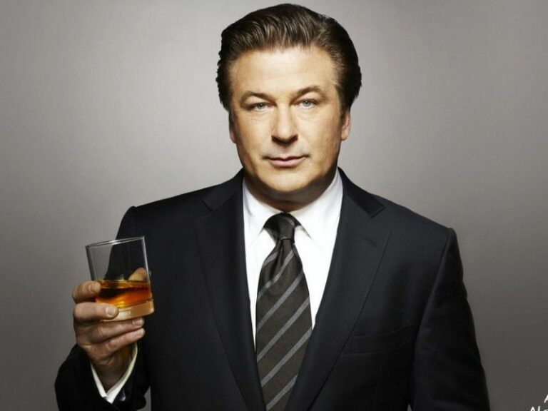 Alec Baldwin Measurements, Bio, Age, Weight, and Height